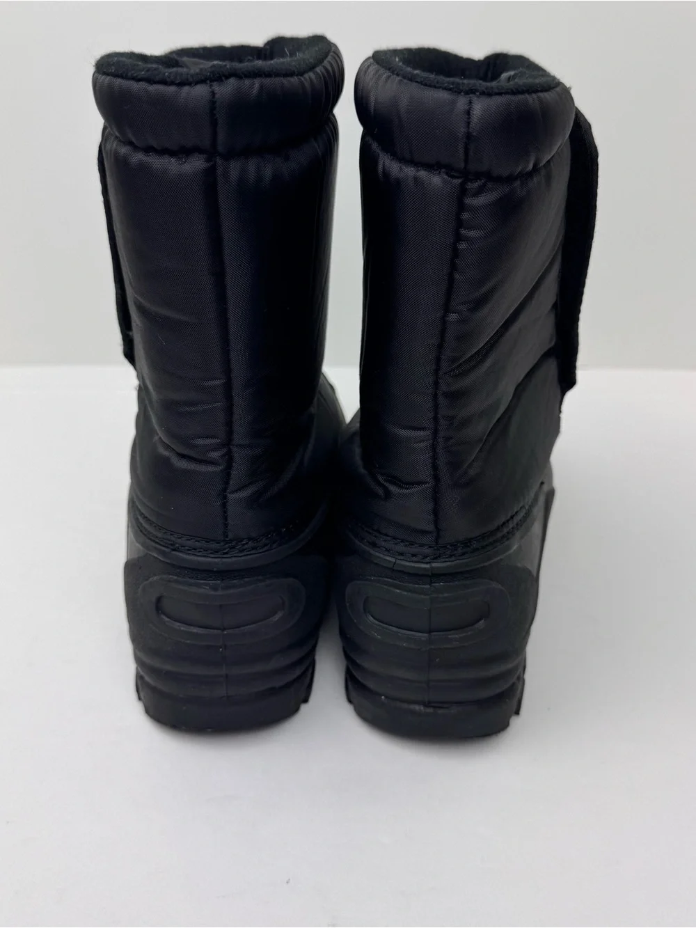 Alpine Design Snow Crusher II waterproof winter boots. Youth size 5.